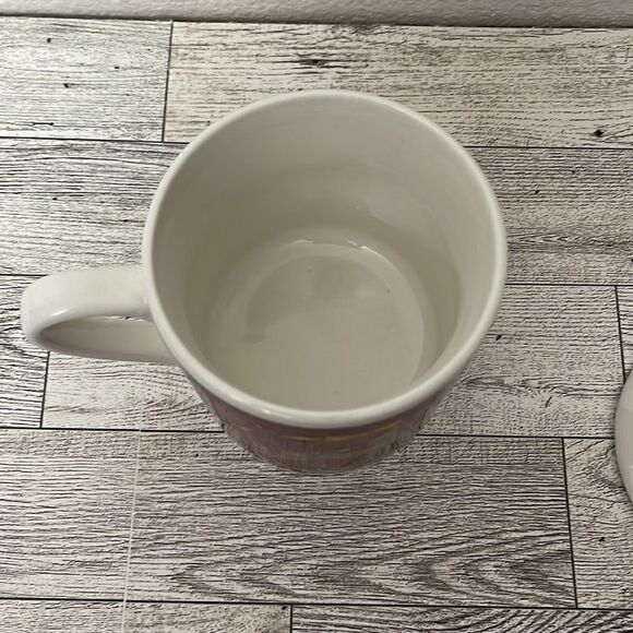 Christmas Reindeer Mug With Lid - Picture 7 of 8